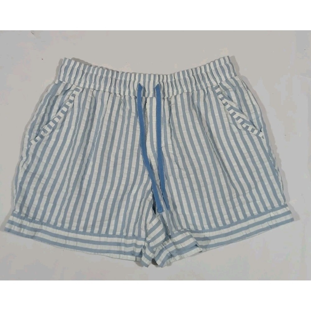 L.L. Bean Seersucker Pull On Shorts Size Medium Stripes Cotton Beach Preppy